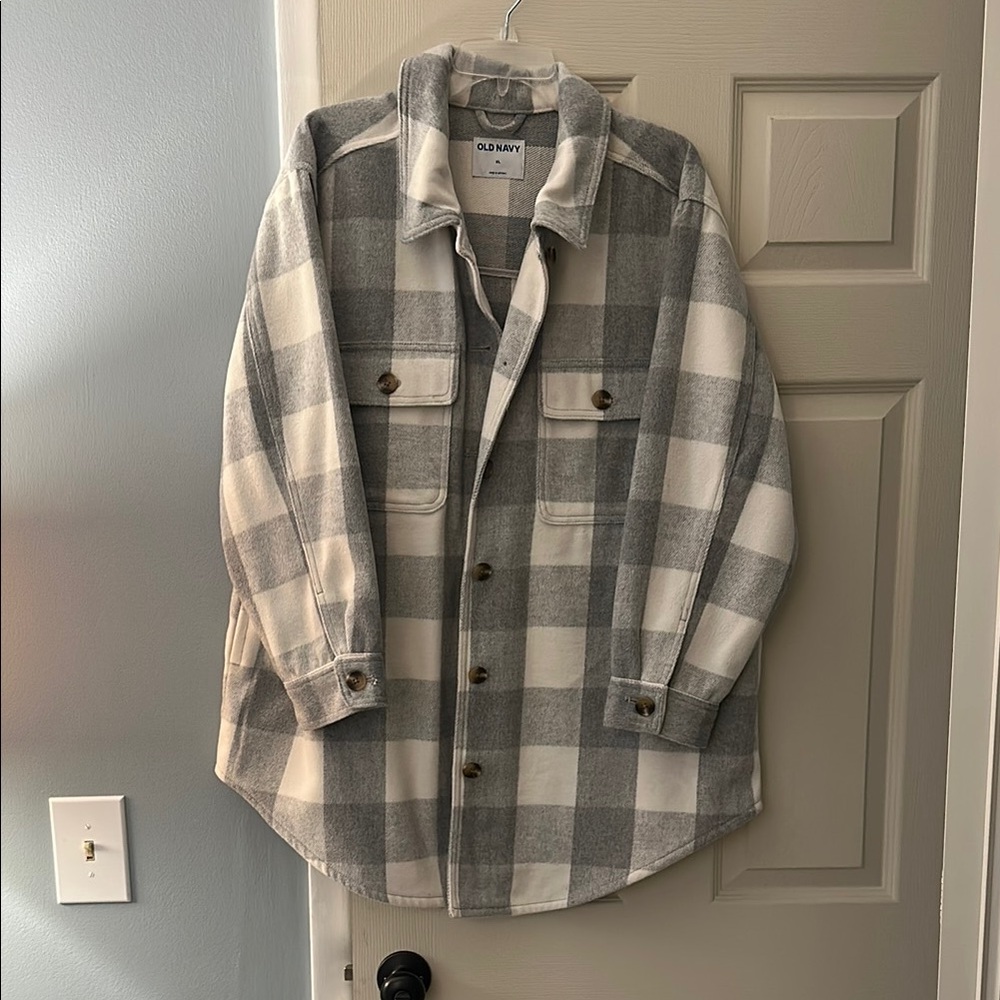Old Navy Gray and White Plaid Jacket Shacket